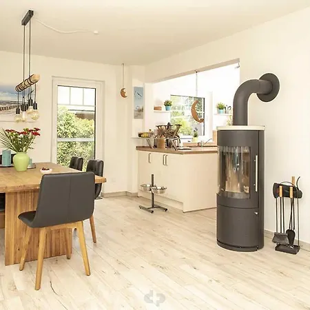 Elsa Erst Ab 12 Nyaraló *